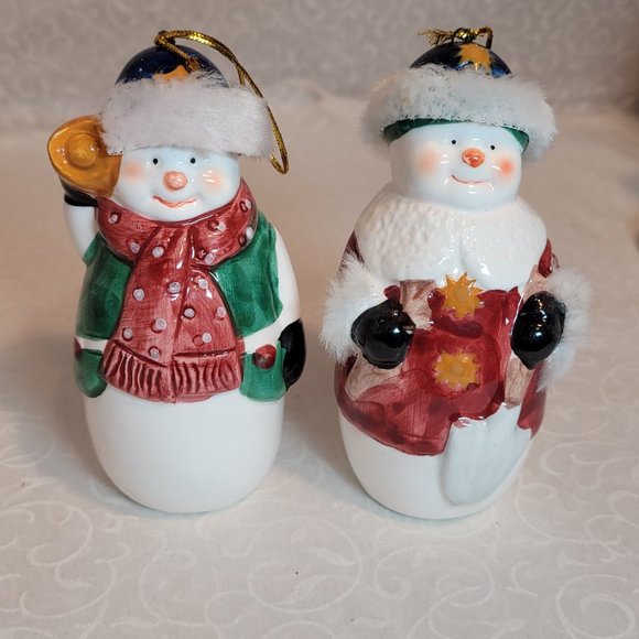 Winter Wonderland Ceramic Free Standing Happy Snowman Ornaments 2 Set 4 1/4" - Picture 6 of 6